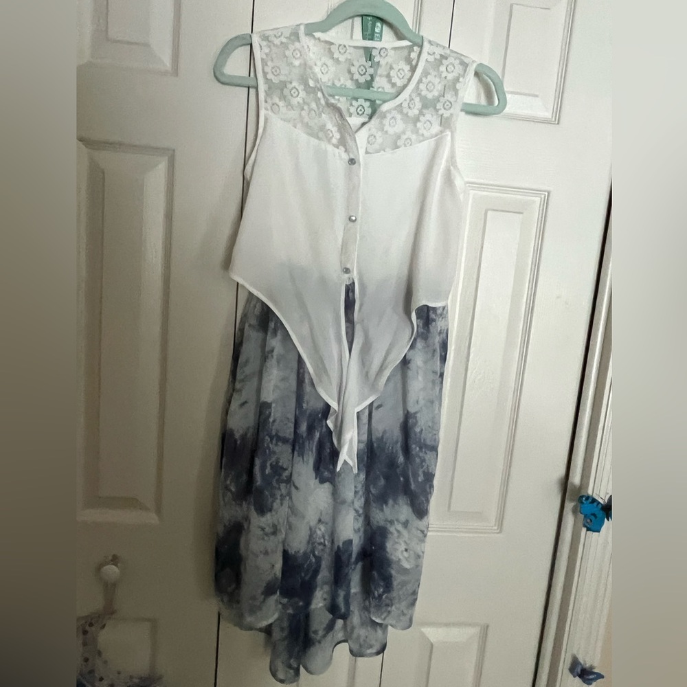 Girls size 14 dress white and blue